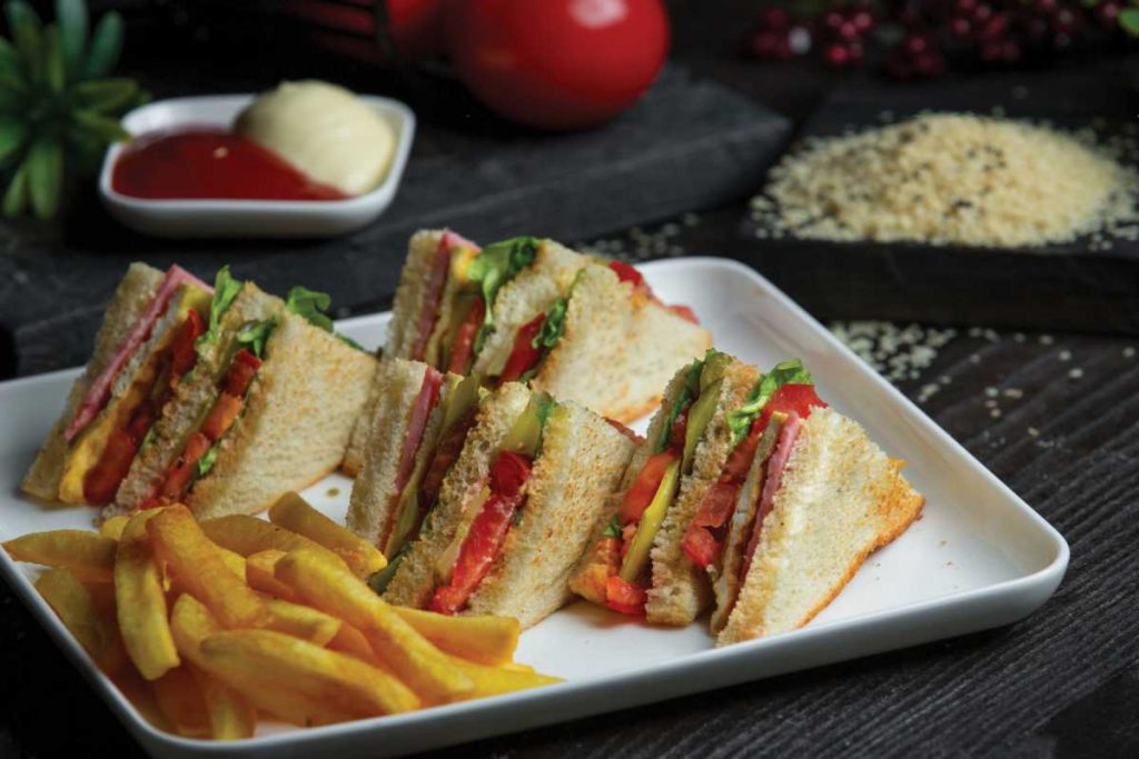 Club Sandwich White tray with roasted potato